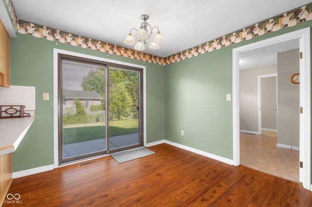 3525 River Rd Drive, Columbus, IN 47203