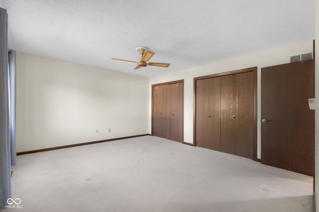 3525 River Rd Drive, Columbus, IN 47203