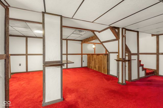 3525 River Rd Drive, Columbus, IN 47203