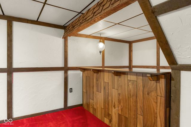 3525 River Rd Drive, Columbus, IN 47203