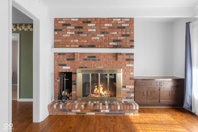 3525 River Rd Drive, Columbus, IN 47203
