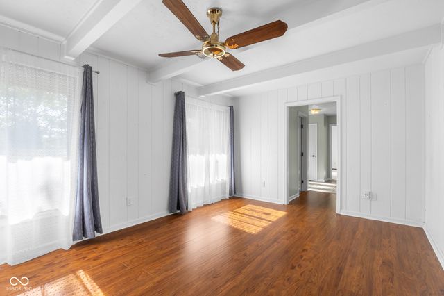 3525 River Rd Drive, Columbus, IN 47203