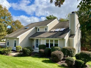 8 Tavern Circle, Middletown, CT 06457
