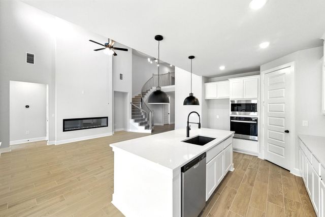 317 Horsemint LN, Georgetown, TX 78633