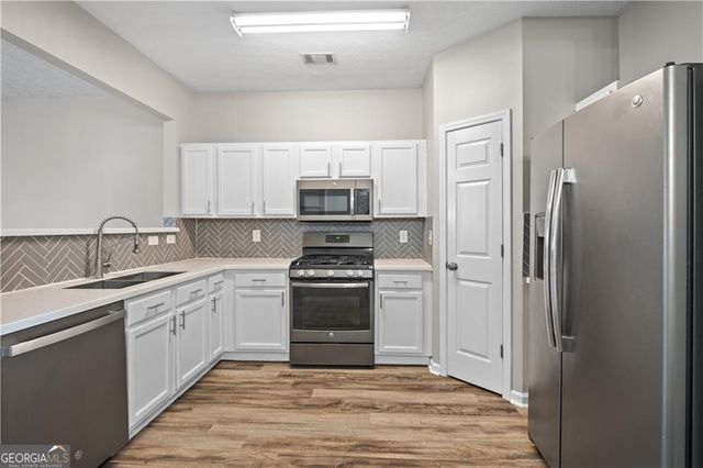 2426 Birkhall Way, Lawrenceville, GA 30043