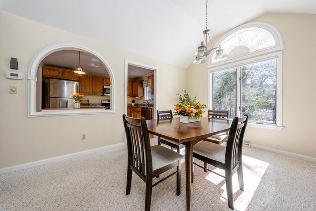 12 Kettle Lane, Mashpee, MA 02649