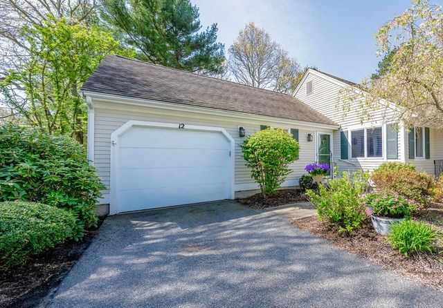 12 Kettle Lane, Mashpee, MA 02649