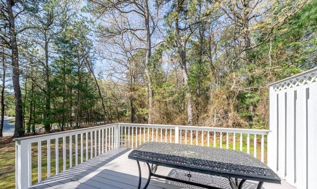 12 Kettle Lane, Mashpee, MA 02649