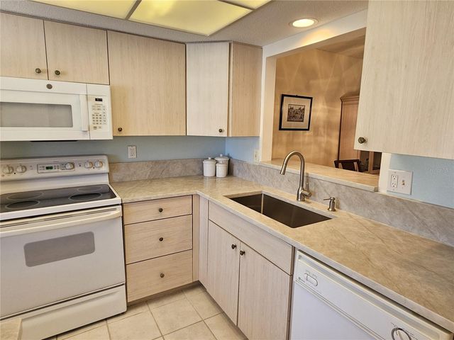 756 AVENIDA ESTANCIA 162, Venice, FL 34292