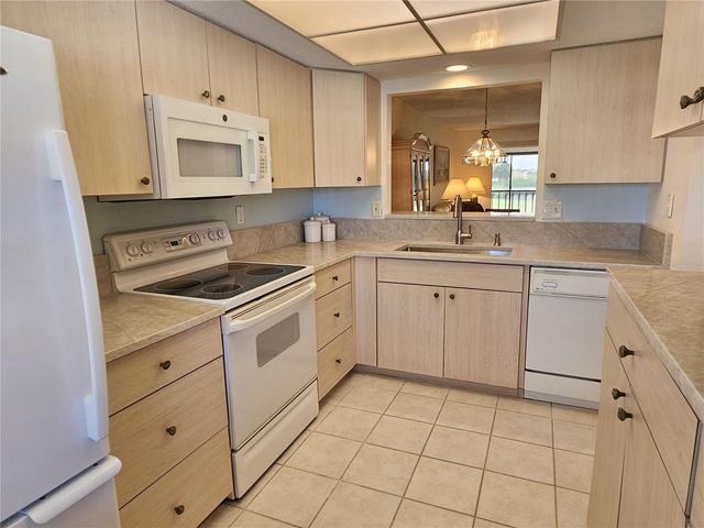 756 AVENIDA ESTANCIA 162, Venice, FL 34292