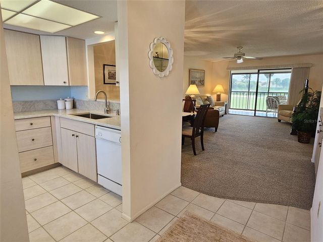 756 AVENIDA ESTANCIA 162, Venice, FL 34292