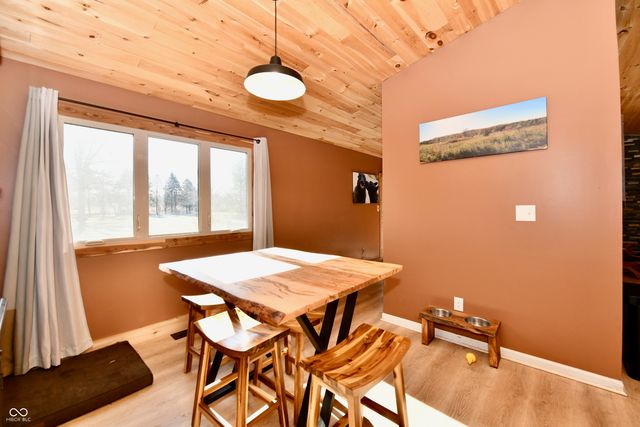 47 E 700 N, Whiteland, IN 46184