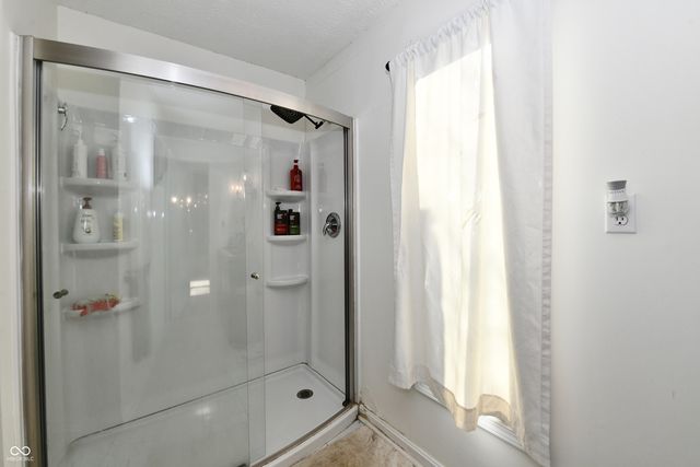 47 E 700 N, Whiteland, IN 46184