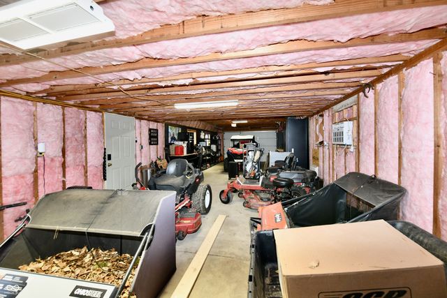 47 E 700 N, Whiteland, IN 46184