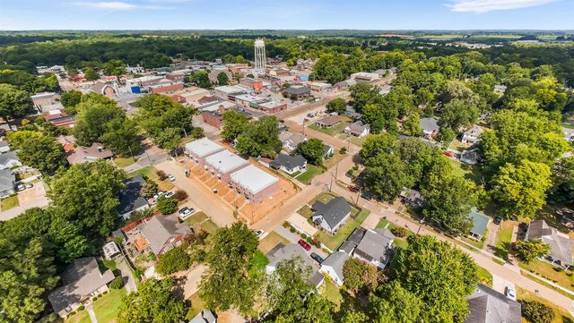 212 TIPTON ST, Covington, TN 38019