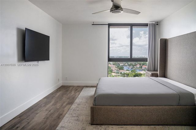 1600 S Ocean Drive 17D, Hollywood, FL 33019