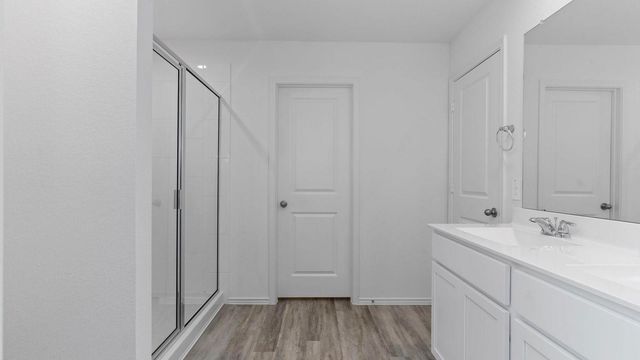6818 Spur Creek Drive, Rosenberg, TX 77471