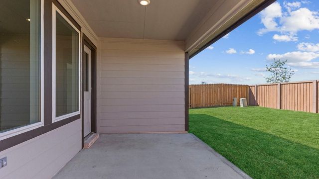 6818 Spur Creek Drive, Rosenberg, TX 77471
