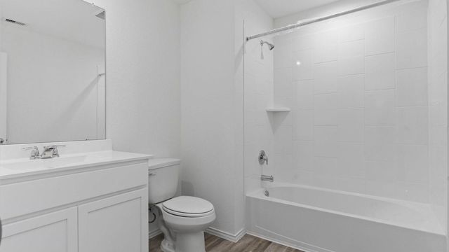 6818 Spur Creek Drive, Rosenberg, TX 77471