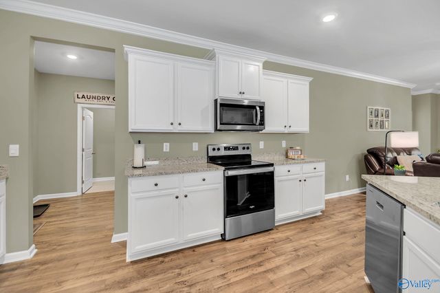 460 Jackson Point Circle, Huntsville, AL 35811