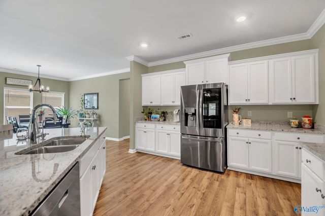 460 Jackson Point Circle, Huntsville, AL 35811
