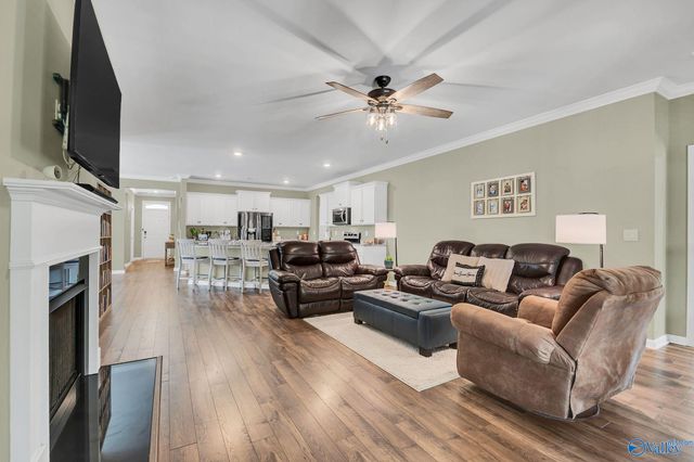 460 Jackson Point Circle, Huntsville, AL 35811