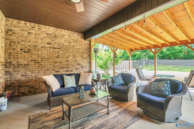 460 Jackson Point Circle, Huntsville, AL 35811