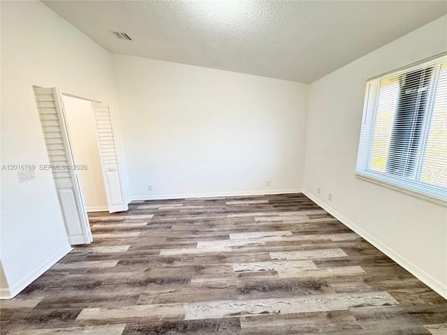1984 NE 5th St 203, Boynton Beach, FL 33435