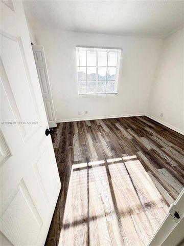 1984 NE 5th St 203, Boynton Beach, FL 33435