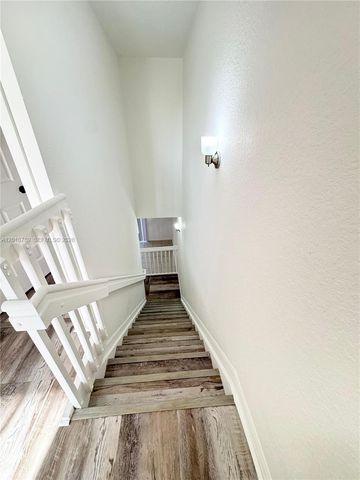 1984 NE 5th St 203, Boynton Beach, FL 33435