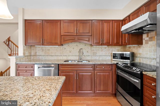 255 SLOAN CT, Wilmington, DE 19808