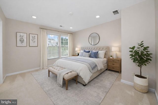 255 SLOAN CT, Wilmington, DE 19808