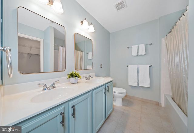 255 SLOAN CT, Wilmington, DE 19808