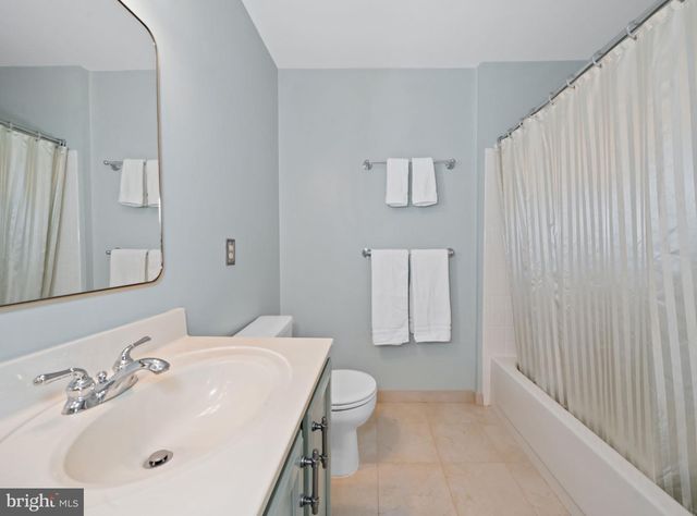 255 SLOAN CT, Wilmington, DE 19808