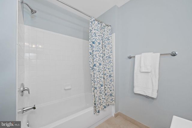 255 SLOAN CT, Wilmington, DE 19808