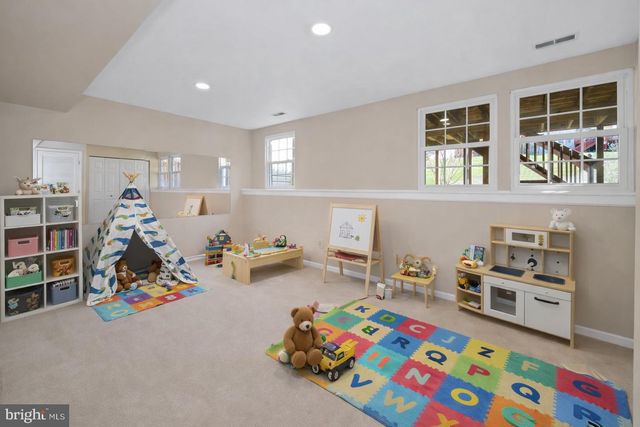 255 SLOAN CT, Wilmington, DE 19808