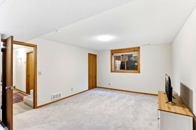 1974 Summer Street, Falcon Heights, MN 55113