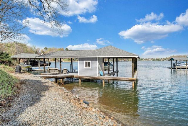 8599 Burnt Chimney RD, Wirtz, VA 24184