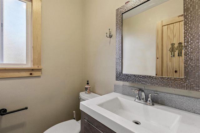 10164 Shore Pine Road, Truckee, CA 96161