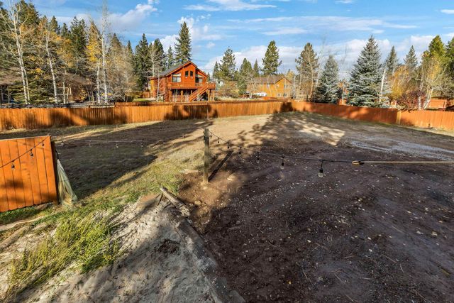 10164 Shore Pine Road, Truckee, CA 96161