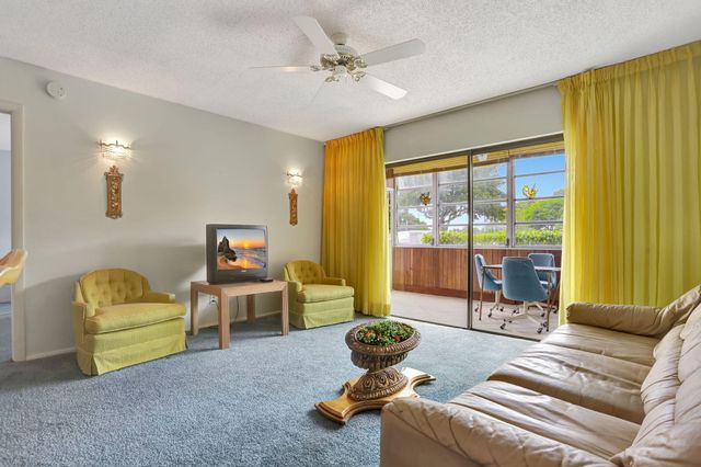 4000 NW 44th Avenue 113, Lauderdale Lakes, FL 33319