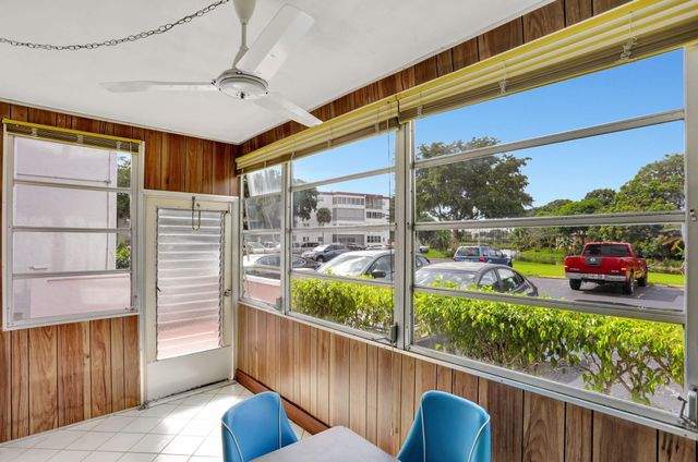 4000 NW 44th Avenue 113, Lauderdale Lakes, FL 33319