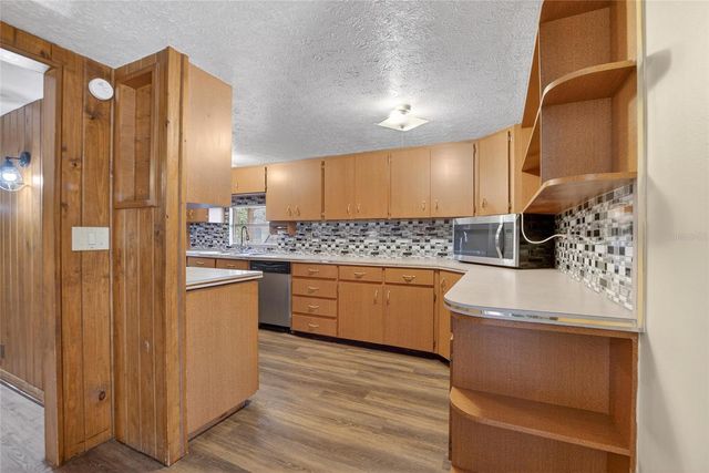 13804 HILLCREST DRIVE, Riverview, FL 33569