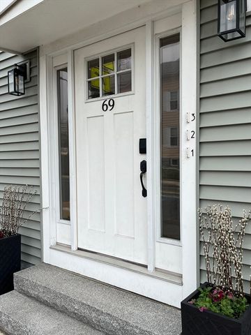 69 Bridge St 1, Salem, MA 01970