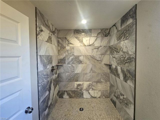 1370 Rountree CRES, Suffolk, VA 23434