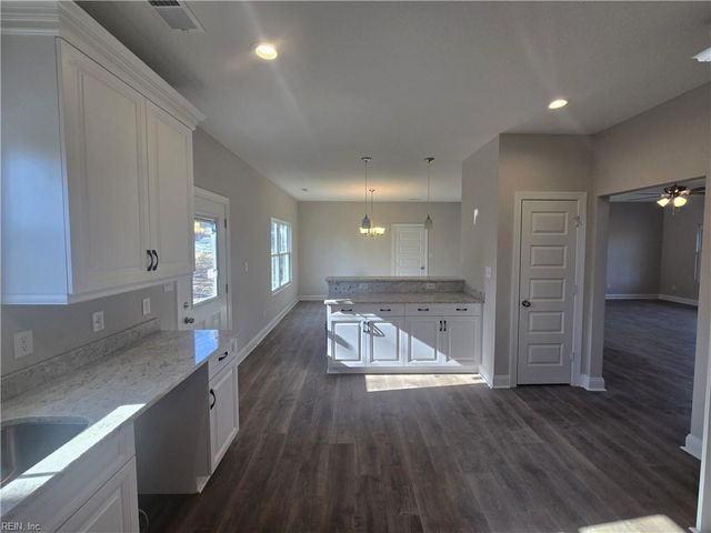 1370 Rountree CRES, Suffolk, VA 23434