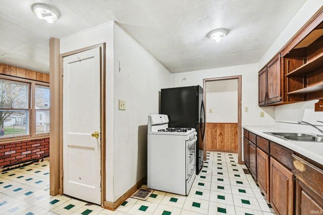 2510 Normandy Drive, Mishawaka, IN 46545