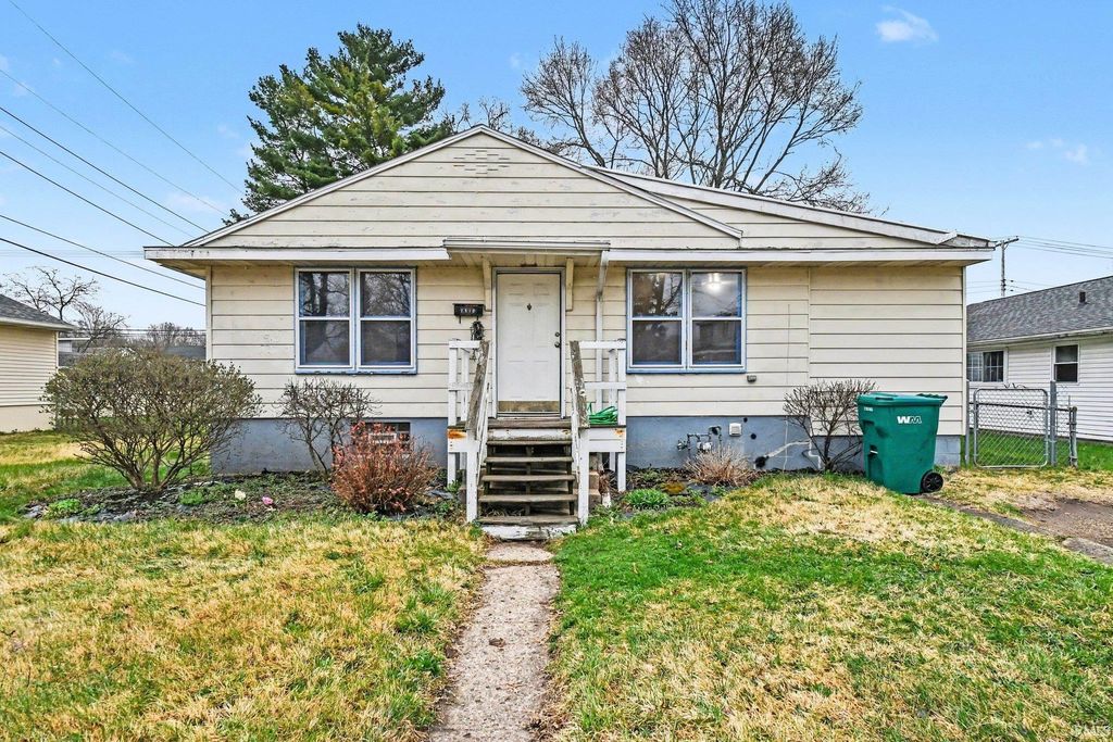 2510 Normandy Drive, Mishawaka, IN 46545