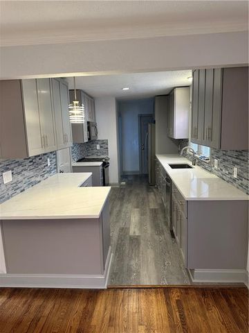 5414 Brooklyn Avenue, Kansas City, MO 64130