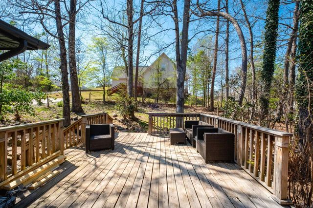 2 Green Oaks Cove, Maumelle, AR 72113